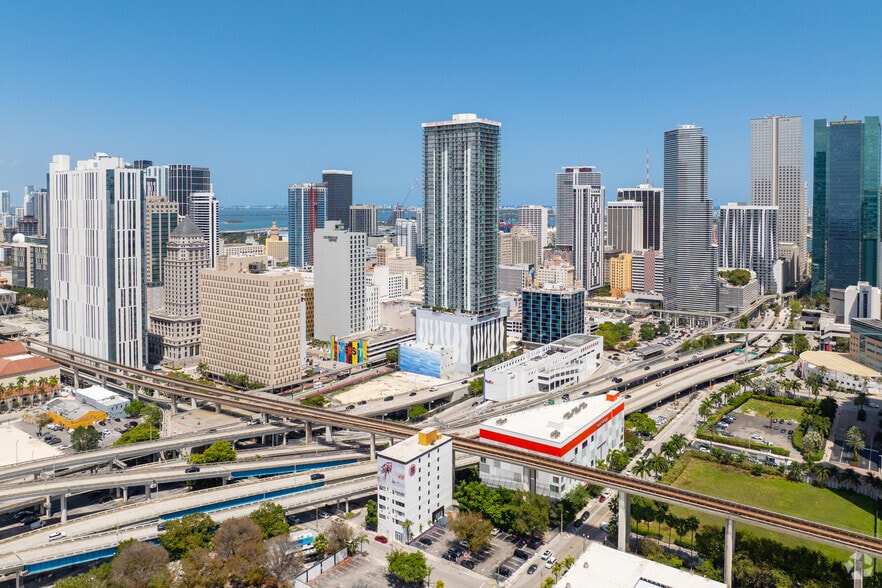 More Photos Of 111 SW 3rd St, Miami Loft Creative Space For Lease