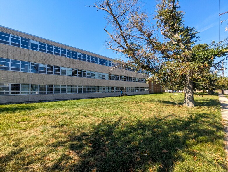 More Photos Of 350 Georgetown Rd, Carneys Point Schools For Sale