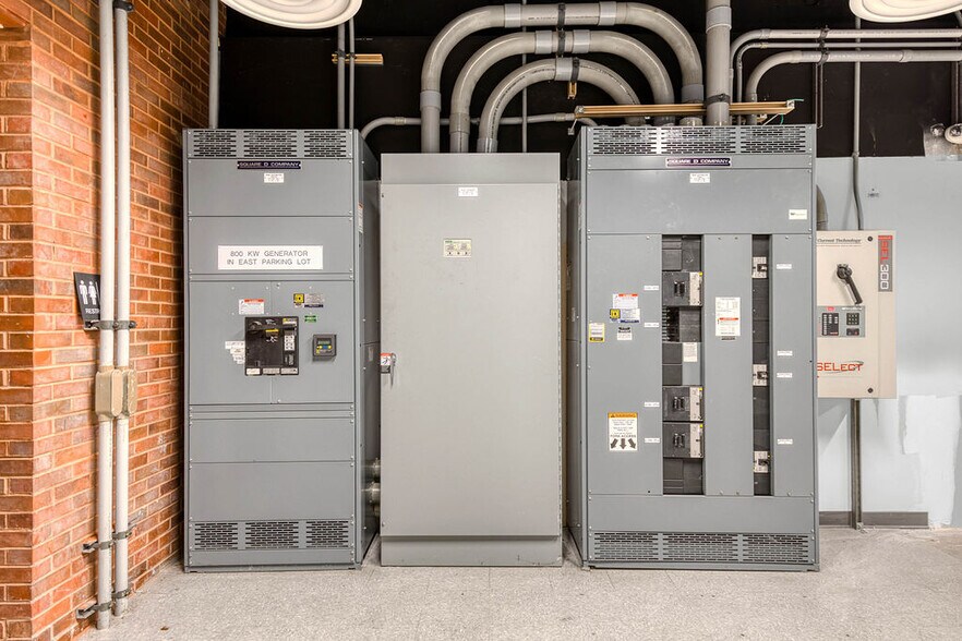 More Photos Of 195 N Grant Ave, Columbus Office For Sale