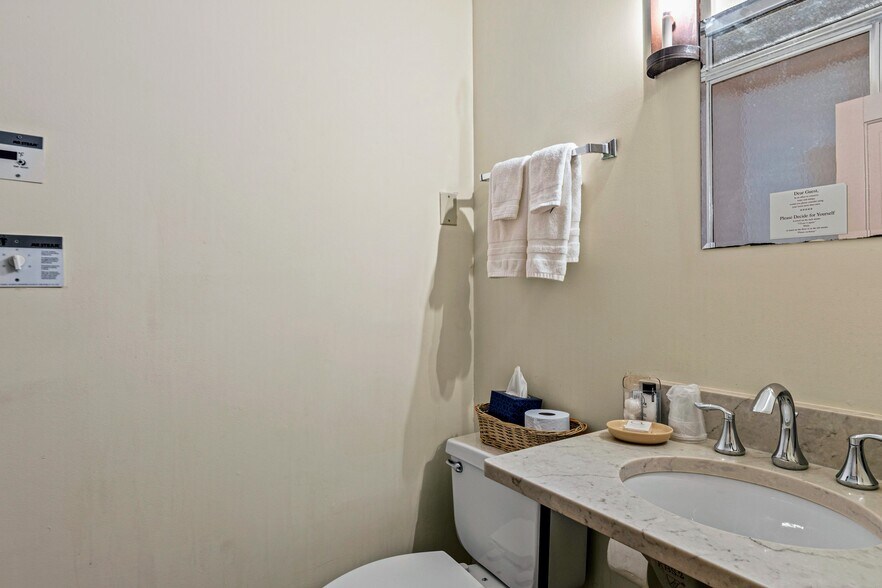 More Photos Of 803 S Main St, Winston-Salem Hospitality For Sale