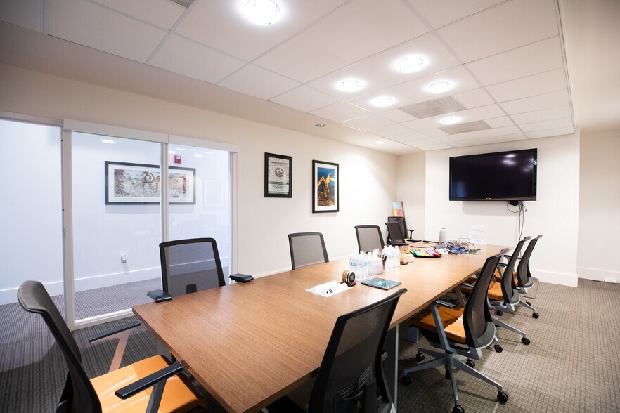 More Photos Of 500-510 Walnut St, Kansas City Loft Creative Space For Lease