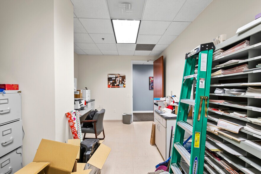 More Photos Of 9161 Liberia Ave, Manassas Medical For Sale