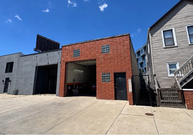 Primary Photo Of 1520 N Throop St, Chicago Service For Lease
