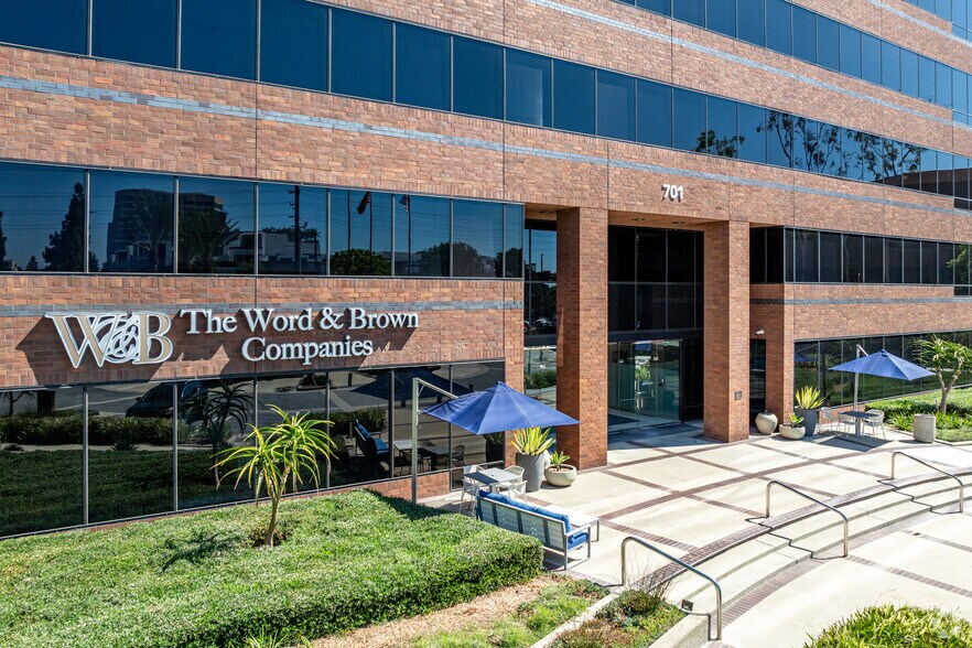 More Photos Of 701 S Parker St, Orange Office For Lease