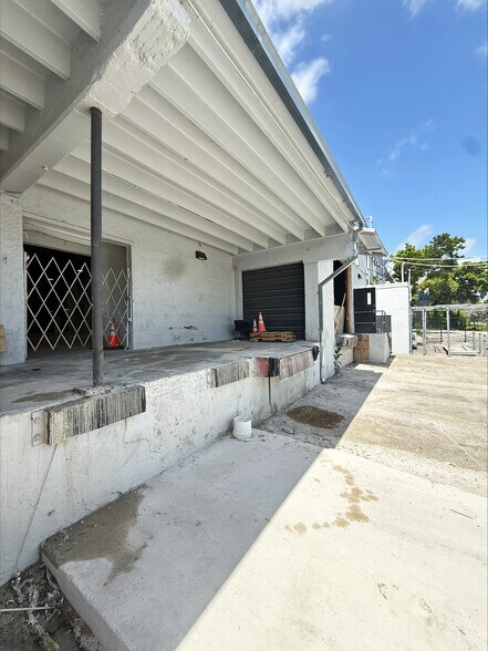 More Photos Of 1400 SW 1st Ct, Pompano Beach Warehouse For Lease