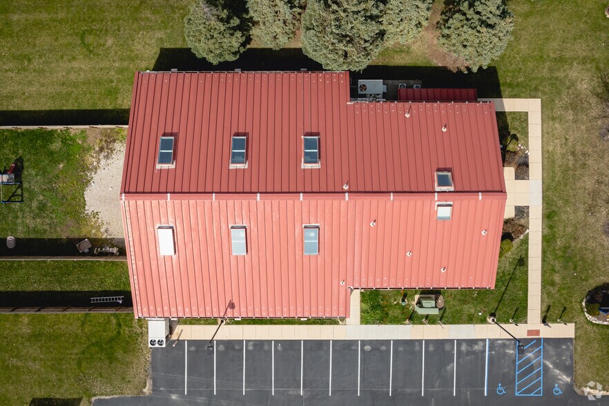 More Photos Of 3240 Briarfield Blvd, Maumee Veterinarian Kennel For Sale