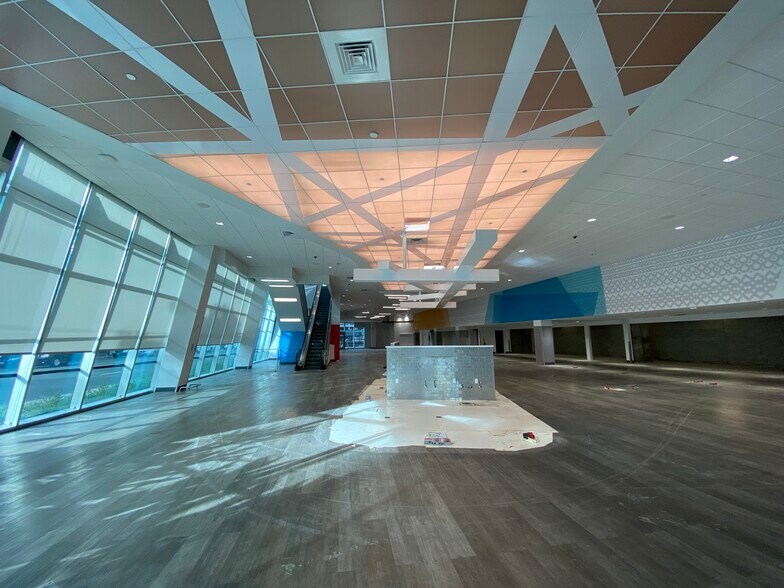 More Photos Of 1470-1488 Kapiolani Blvd, Honolulu Freestanding For Lease