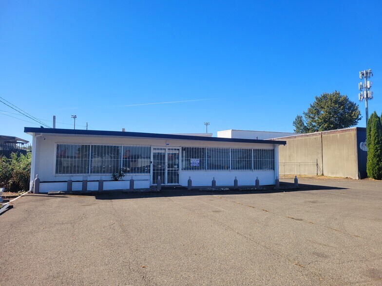 More Photos Of 1938 Milwaukee Way, Tacoma Warehouse For Lease