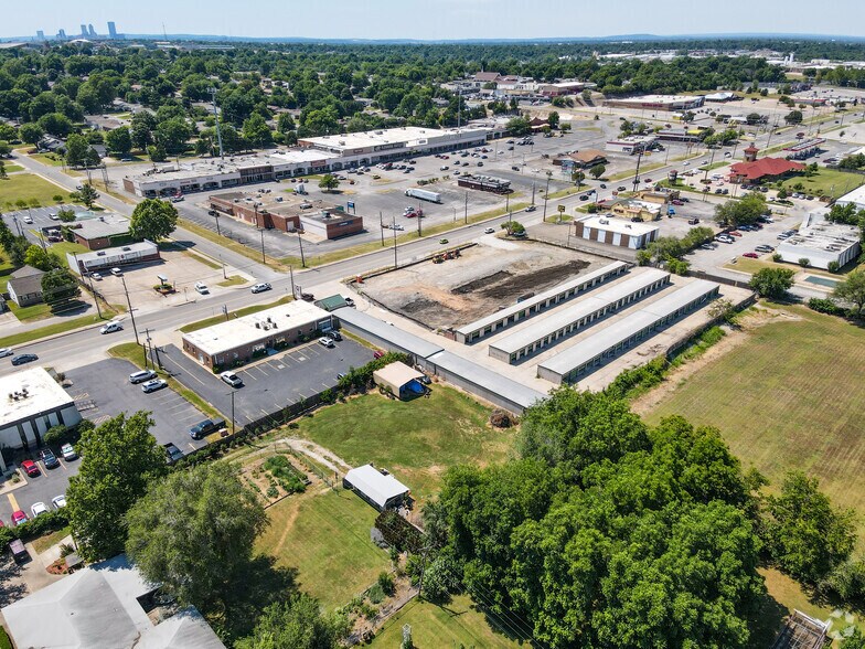 More Photos Of 2120-2198 S Sheridan Rd, Tulsa Unknown For Lease