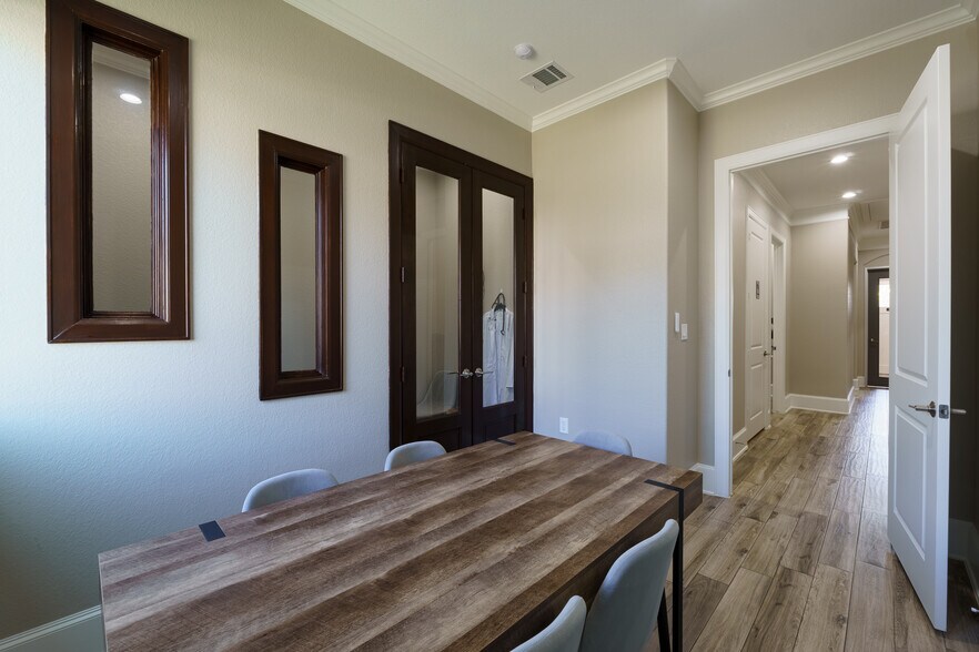More Photos Of 17844 Mound Rd, Cypress Medical For Sale