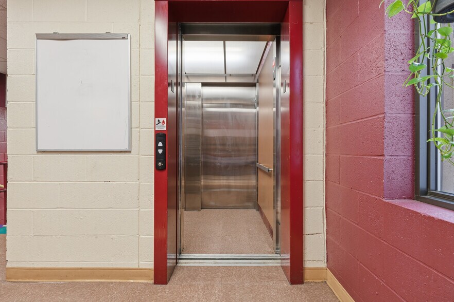 More Photos Of 221 E 12th Ave, Homestead Schools For Lease