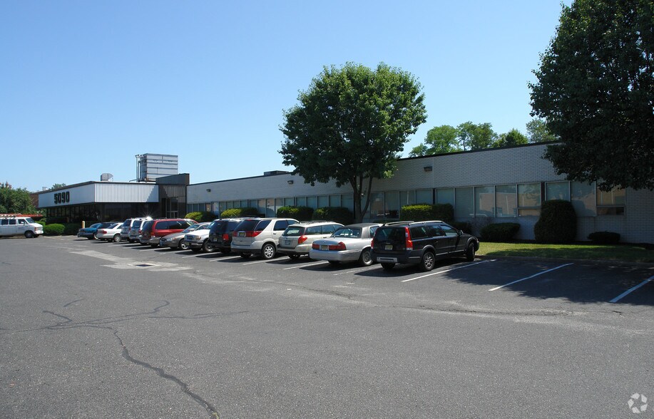 More Photos Of 5090 Central Hwy, Pennsauken Office For Lease