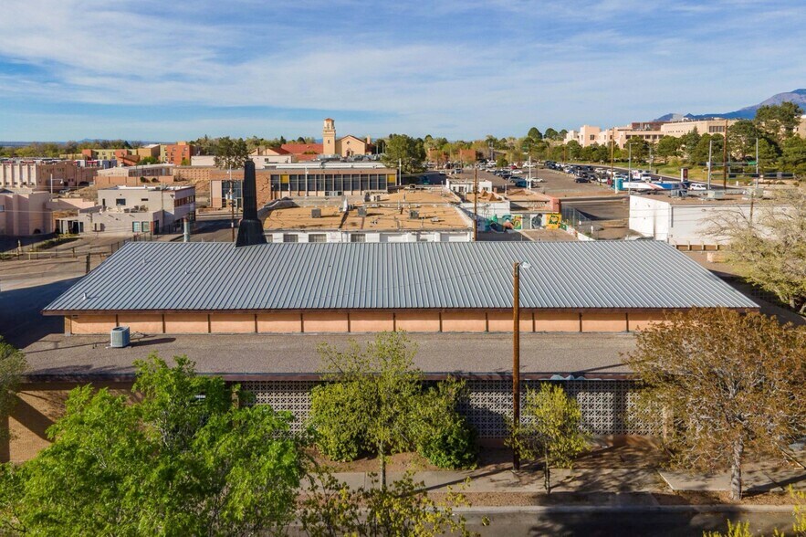 More Photos Of 111 University SE Blvd, Albuquerque Specialty For Sale
