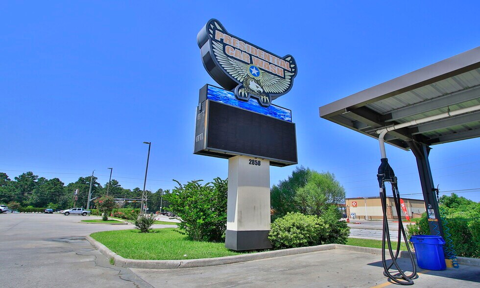 More Photos Of 2858 Treaschwig Rd, Houston Carwash For Sale