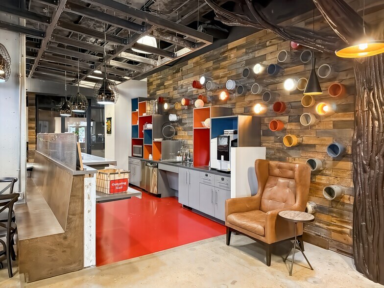 More Photos Of 2021 Guadalupe St, Austin Coworking Space