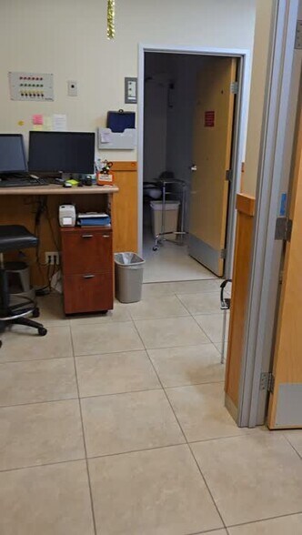 More Photos Of 6216 Brockton Ave, Riverside Office For Sale