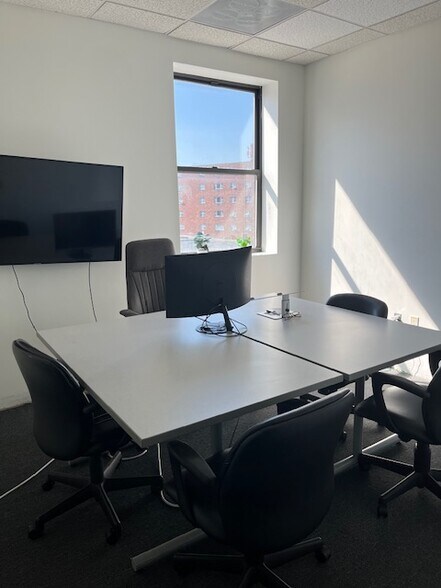 More Photos Of 66-70 Union Sq, Somerville Office For Lease