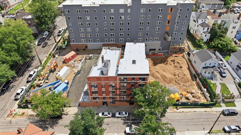 More Photos Of 258 Woodworth Ave, Yonkers Apartments For Sale