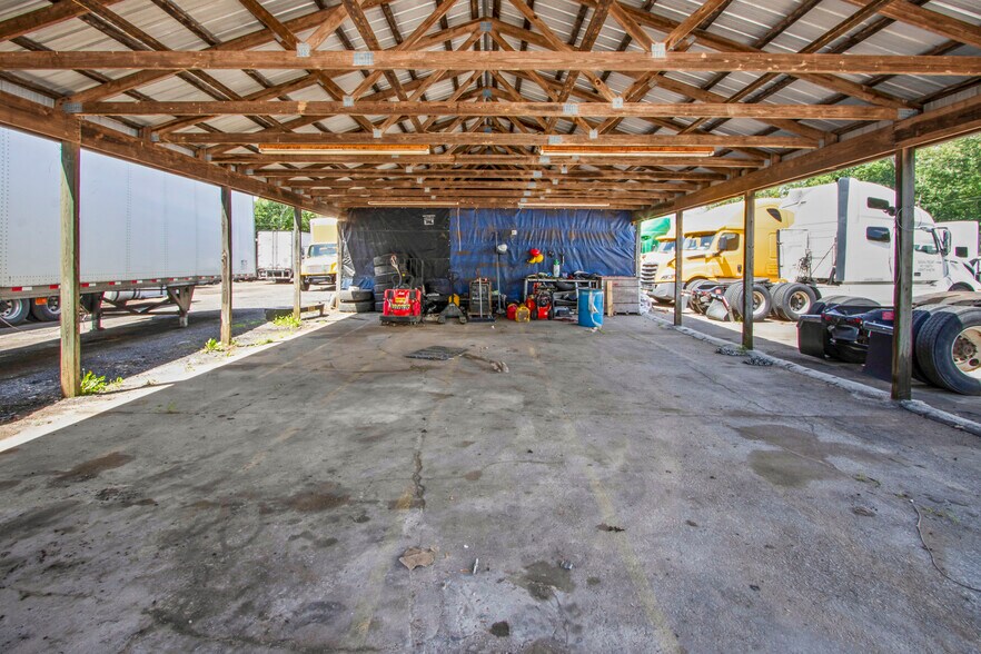 More Photos Of 2660 Main Rd, Franklinville Contractor Storage Yard For Sale