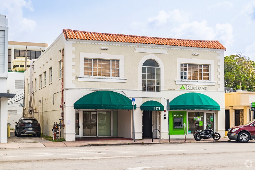 Primary Photo Of 1569-1573 Sunset Dr, Coral Gables Storefront Retail Office For Lease
