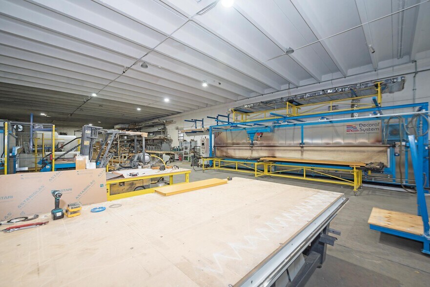 More Photos Of 8230-8232 NW 56th St, Miami Warehouse For Sale