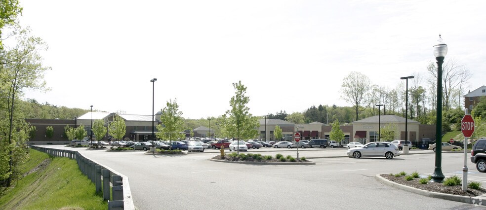 More Photos Of 8263-8383 Chippewa Rd, Brecksville Unknown For Lease