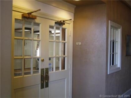 More Photos Of 12 Main St, Essex Office For Lease