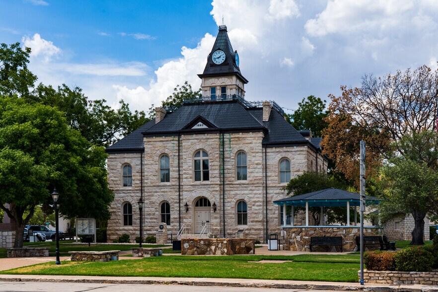 More Photos Of 3605 E Highway 67, Rainbow Land For Sale