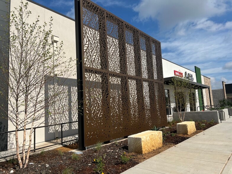 More Photos Of 2109 Parker Rd W, Plano Unknown For Lease