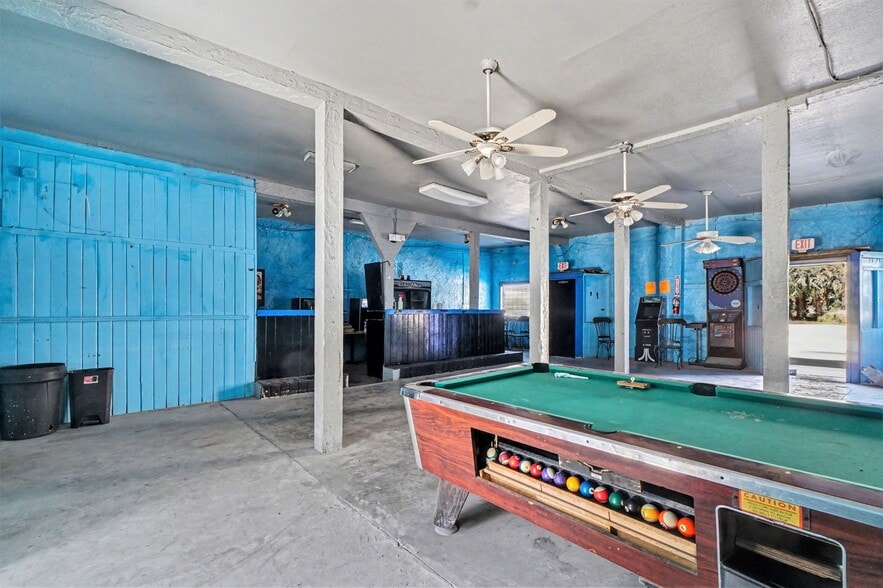 More Photos Of 1013 Historic Goldsboro Blvd, Sanford Light Manufacturing For Sale