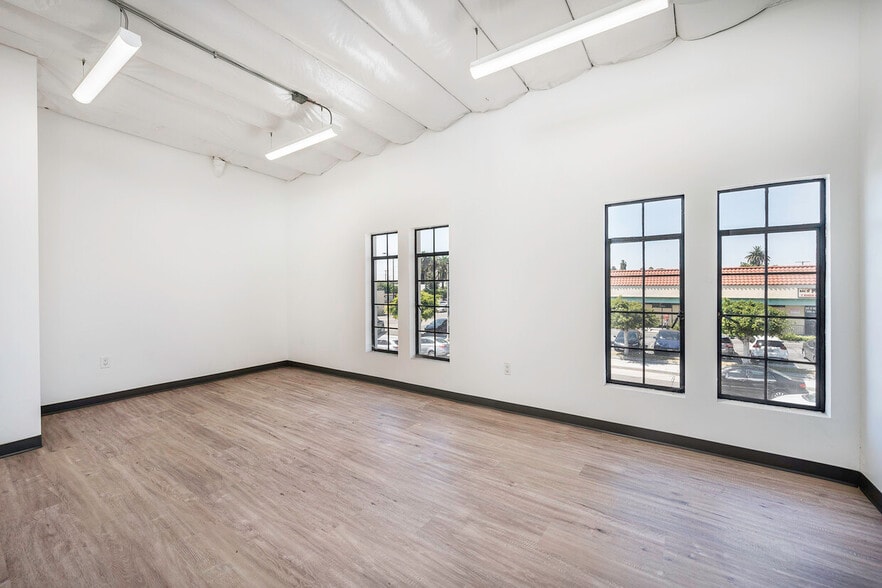 More Photos Of 622-628 E Anaheim St, Long Beach Storefront Retail Office For Sale