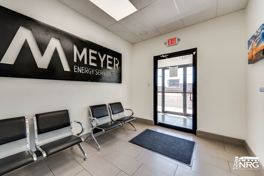 More Photos Of 4311 E County Road 45, Midland Manufacturing For Lease