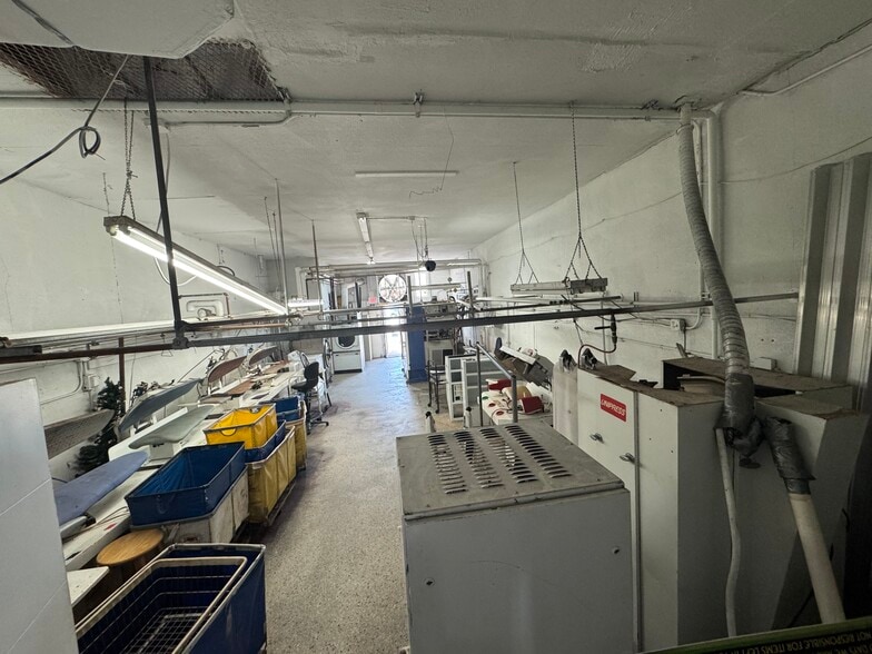 More Photos Of 2652-2660 Hollywood Blvd, Hollywood Freestanding For Lease