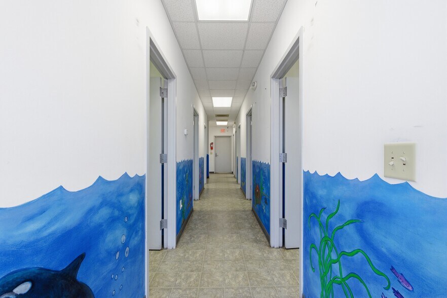 More Photos Of 148-156 W Tugalo St, Toccoa Office For Lease