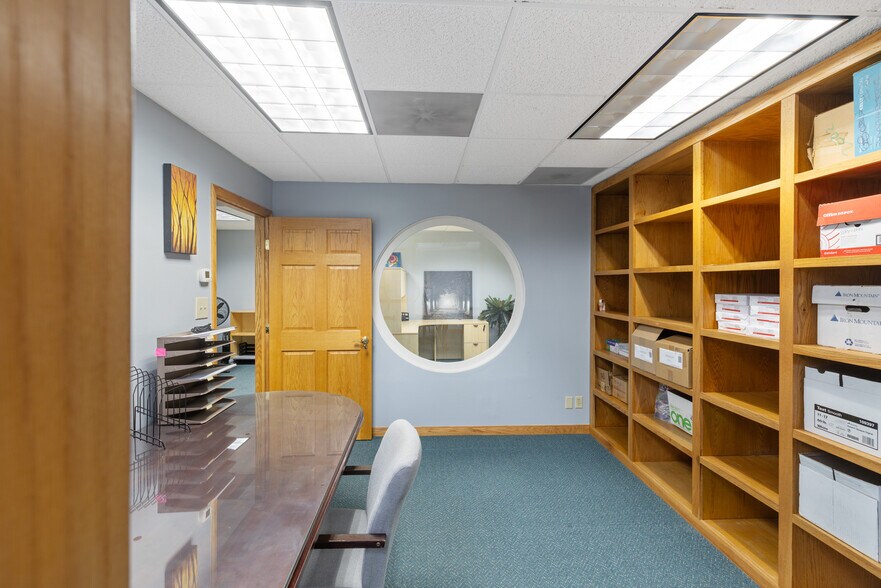 More Photos Of 4550 kearny villa Rd, San Diego Office For Sale