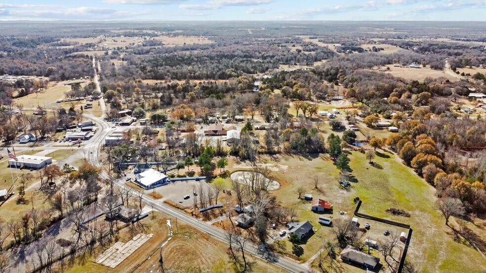 More Photos Of 1450 FM 279, Ben Wheeler Restaurant For Sale