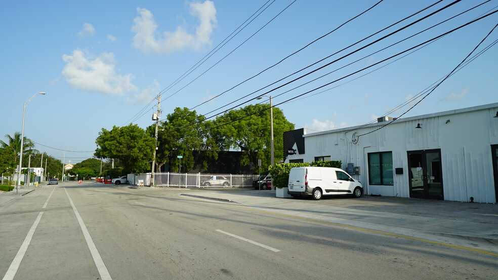 Primary Photo Of 301-311 NE 61st St, Miami Flex For Lease