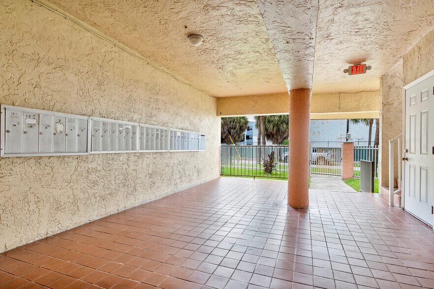 More Photos Of 2400 NW 16th Street Rd, Miami Apartments For Sale