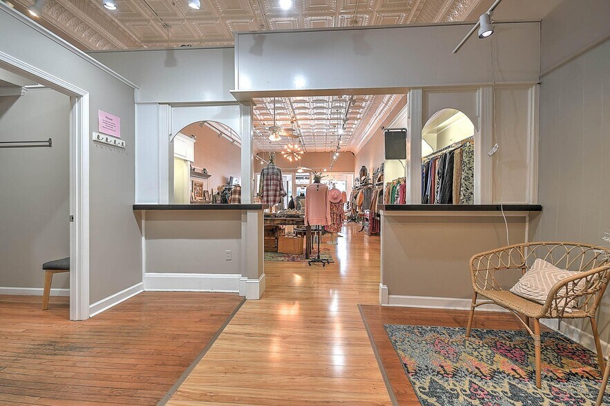 More Photos Of 531 State St, Bristol Storefront Retail Office For Sale