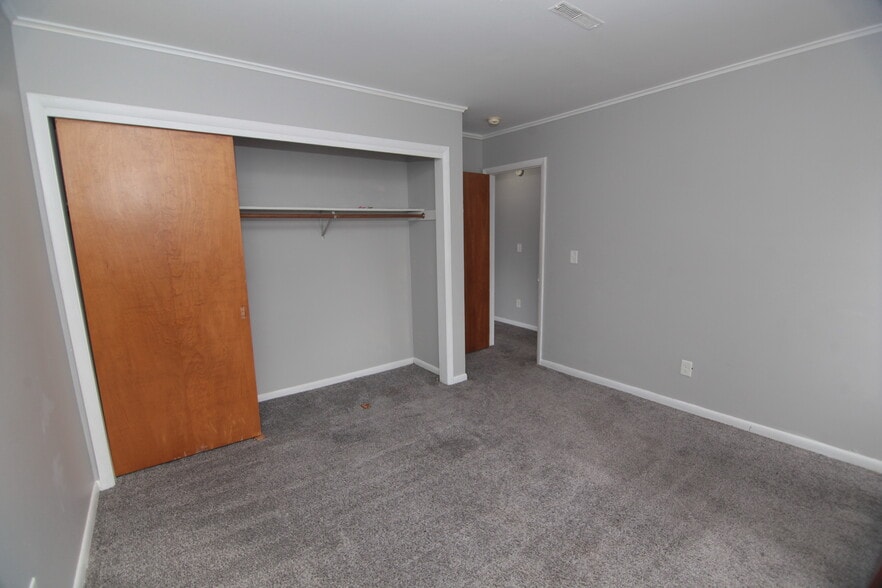 More Photos Of 1524 38th St, Rock Island Office Residential For Sale