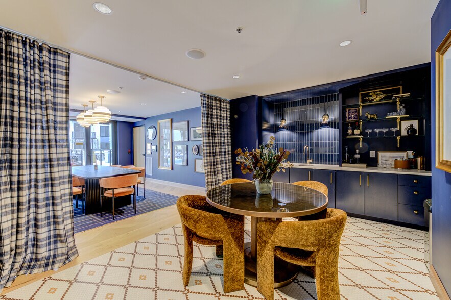 More Photos Of 416 N Kirkwood Rd, Kirkwood Apartments For Sale
