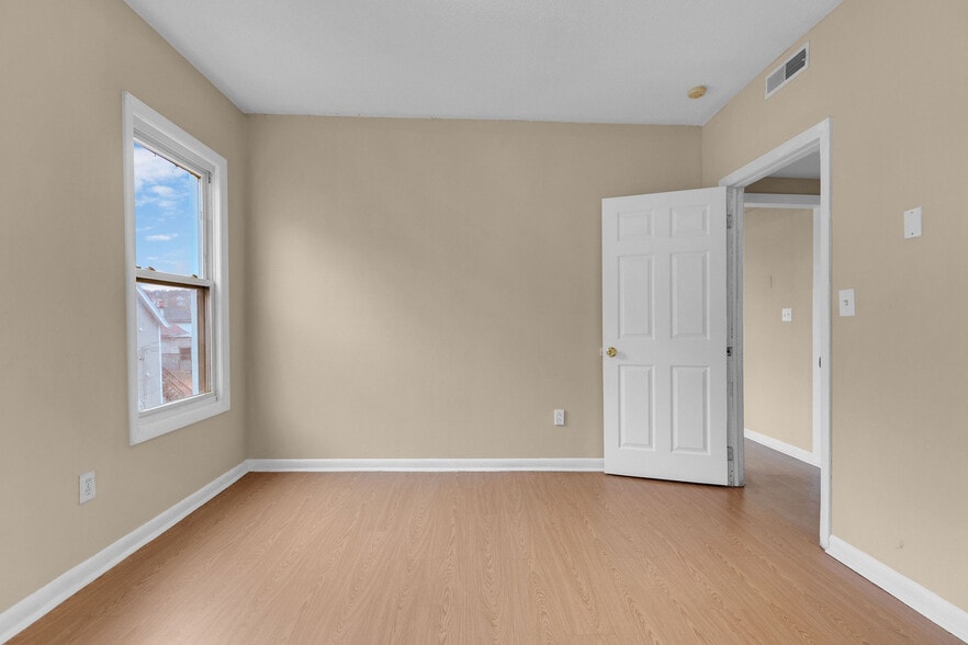 More Photos Of 701-703 S Main St, Waterbury Apartments For Sale