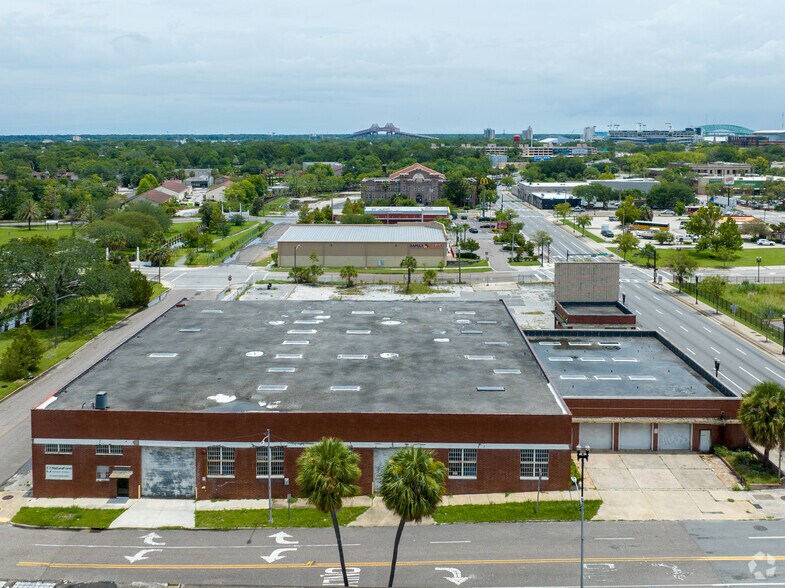 Primary Photo Of 925 N Ocean St, Jacksonville Manufacturing For Sale