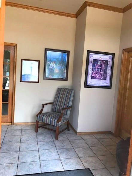 More Photos Of 417 W 18th St, Edmond Office For Lease