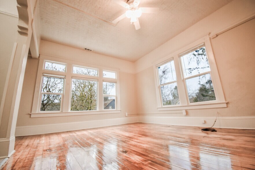 More Photos Of 4016-4024 NE 6th Ave, Portland Apartments For Sale