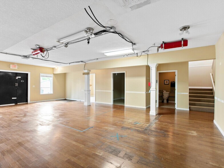 More Photos Of 2690 Hendersonville Rd, Fletcher Medical For Lease
