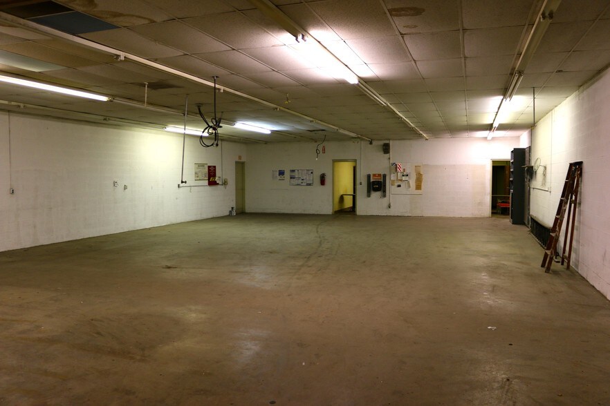 More Photos Of 10240 Thor Dr, Freeland Warehouse For Sale