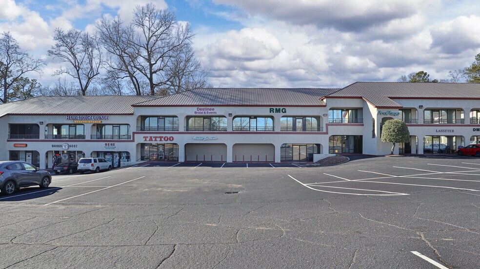 More Photos Of 2901 University Ave, Columbus Freestanding For Lease