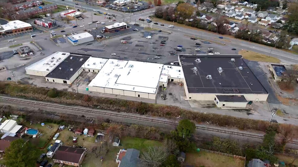 More Photos Of 1921 Victory Blvd, Portsmouth Unknown For Lease