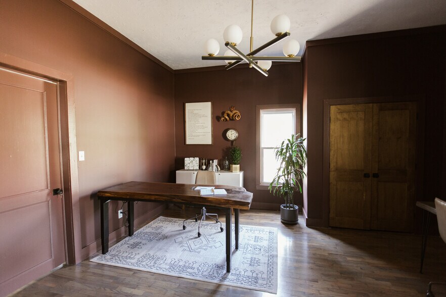 More Photos Of 6700 Shady grove Rd, Cumming Office Residential For Sale